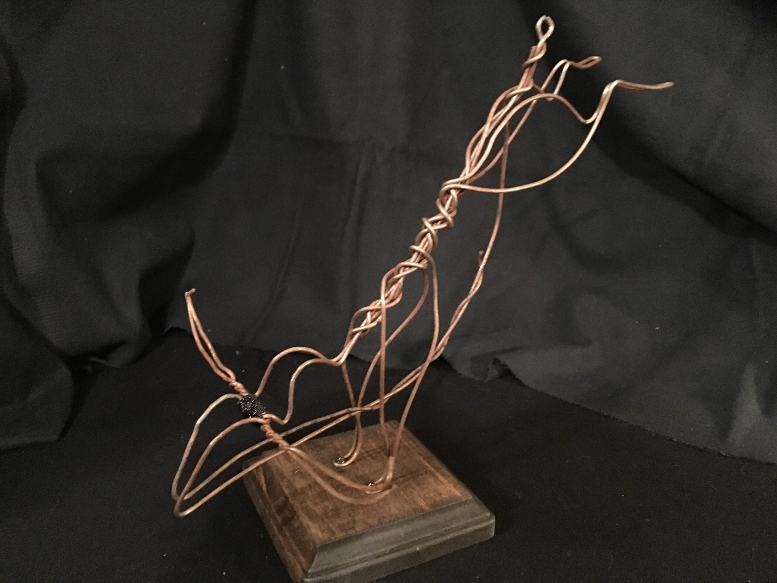 simple wire sculpture art